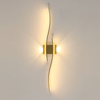 Wandleuchte – Goldener Aluminiumrahmen, warmes Licht