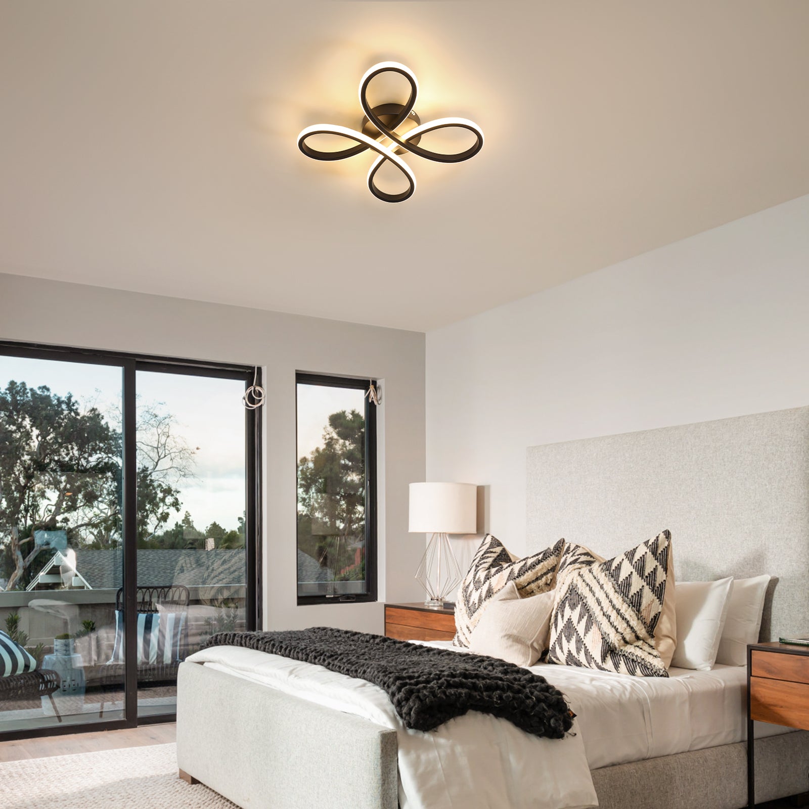 Ceiling Light - Black Aluminium Frame, Warm Light