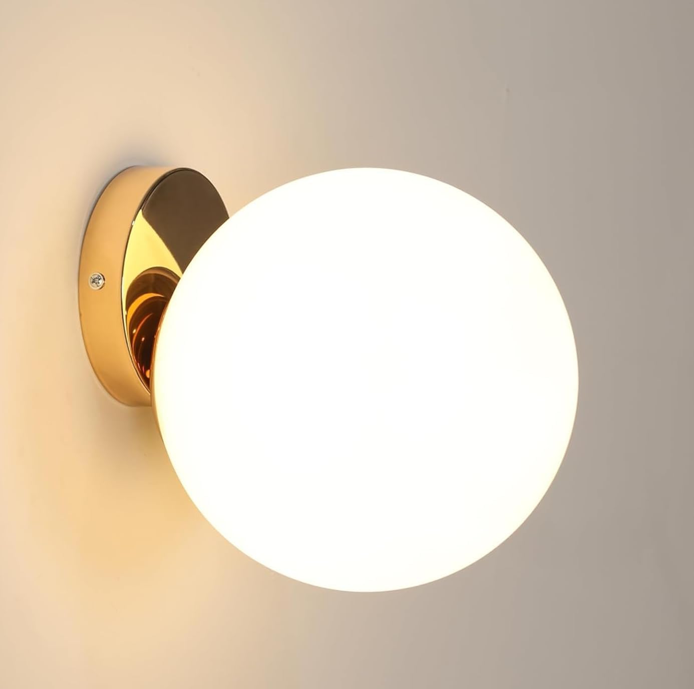 Wandleuchte – Goldfarbener Metallrahmen