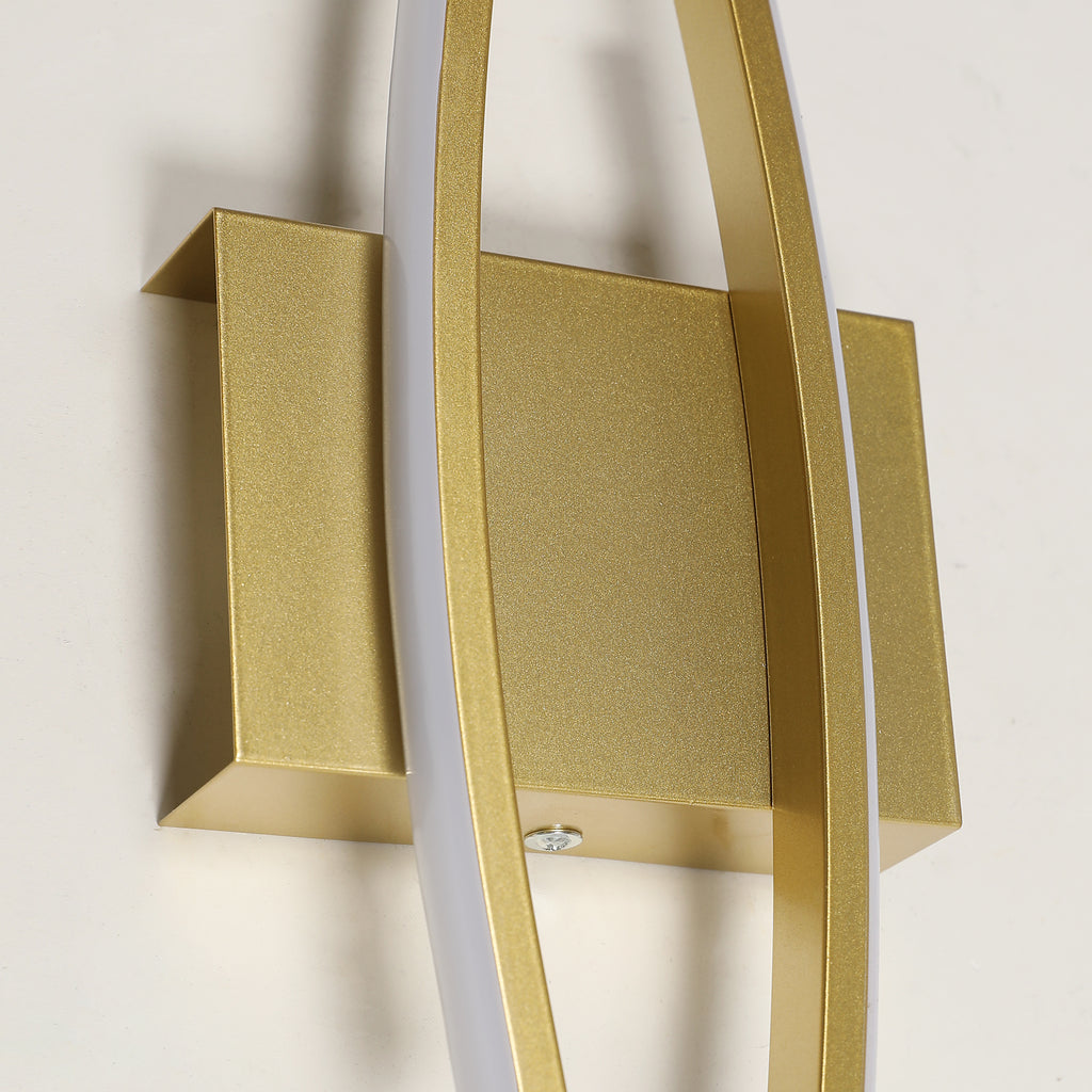 Wandleuchte – Goldener Aluminiumrahmen, warmes Licht