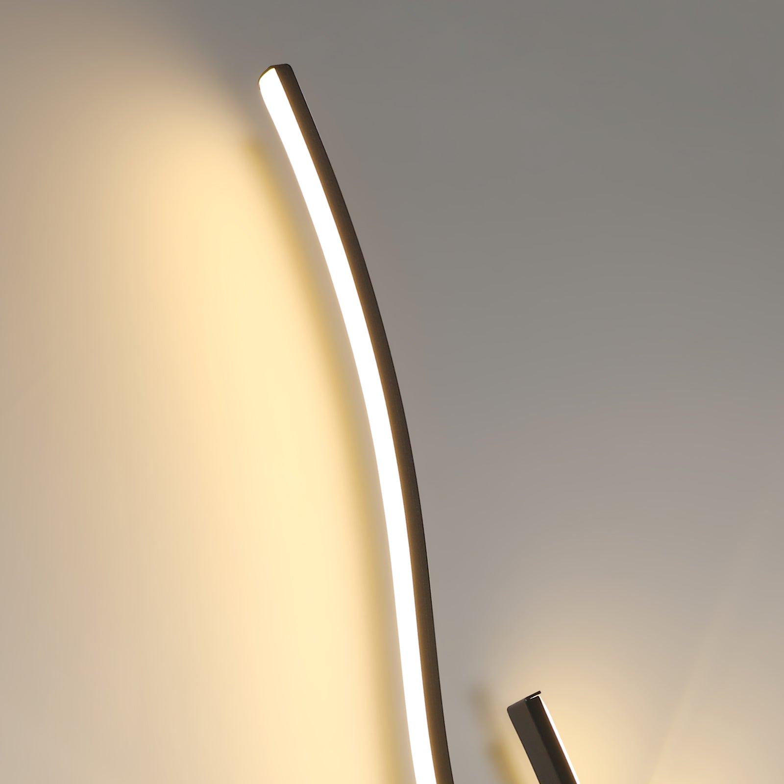 Wandleuchte - Schwarzer Aluminiumrahmen, Warmlicht