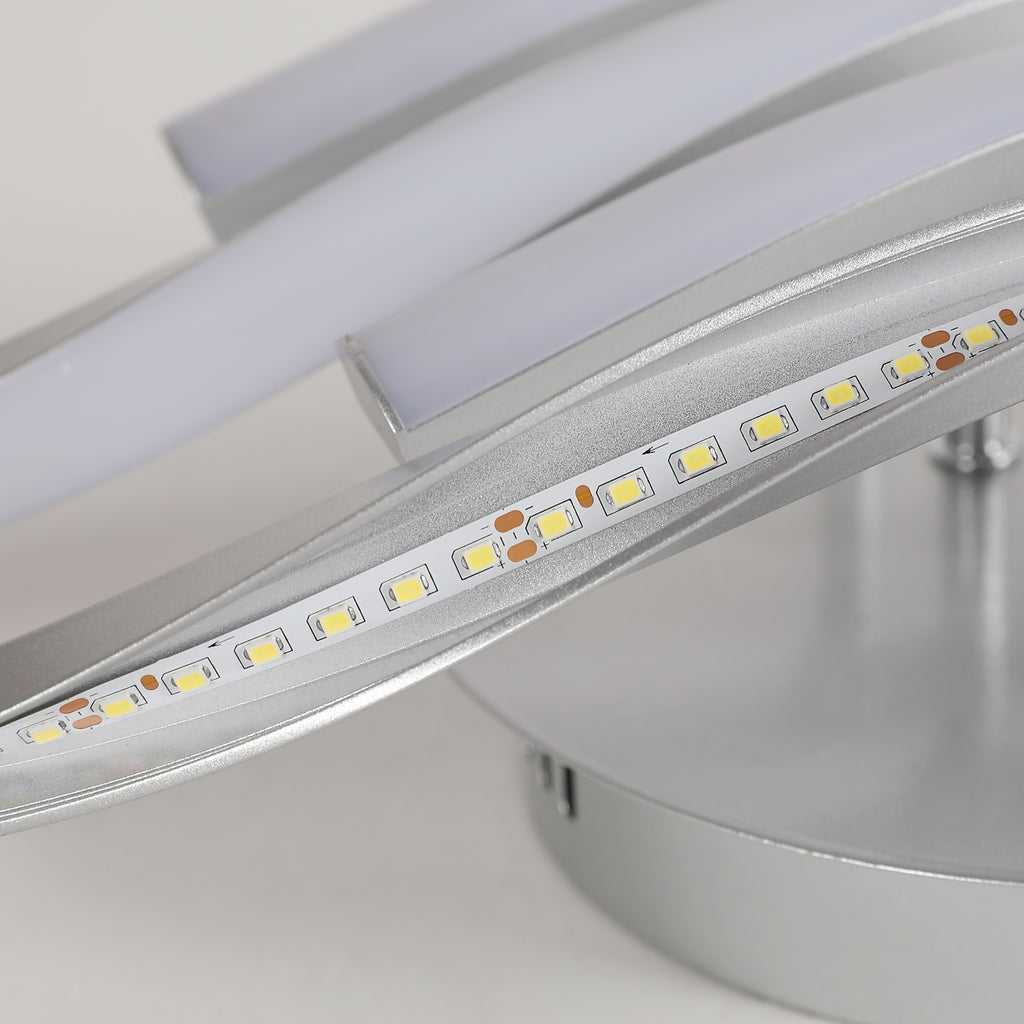 Plafoniera - Struttura in alluminio color argento, luce bianca