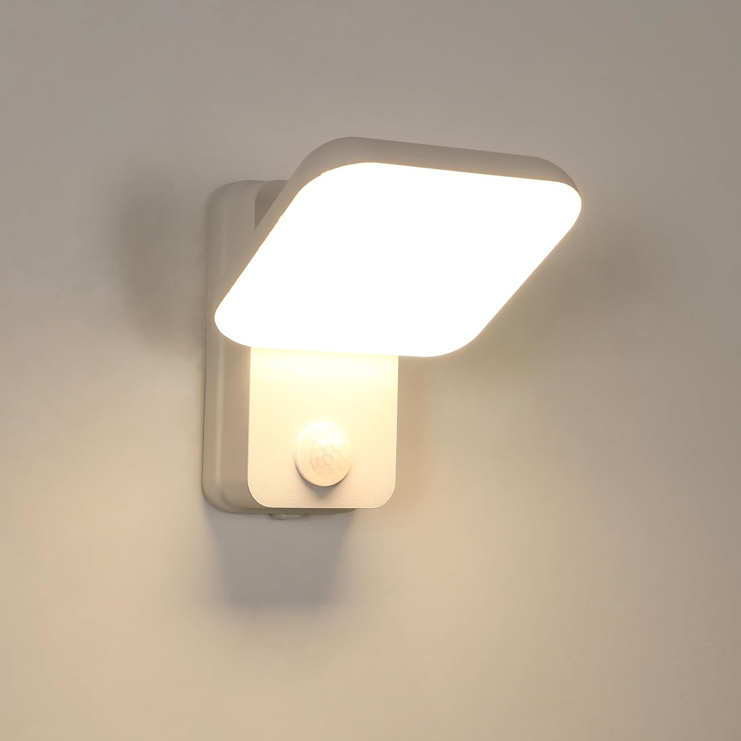 Wall Light - White Aluminium Frame, Warm Light