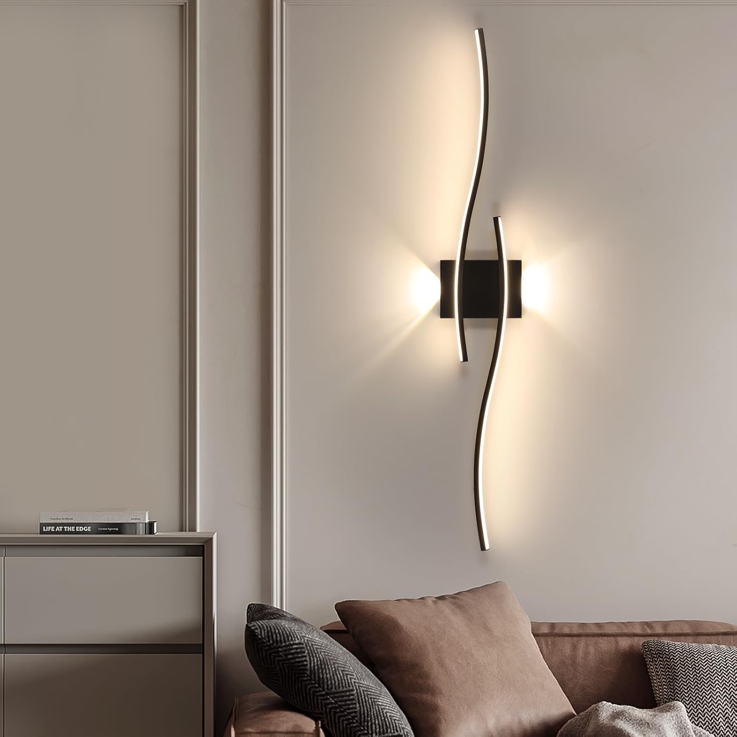 Applique da Parete - Struttura in Alluminio Nero, Luce Naturale