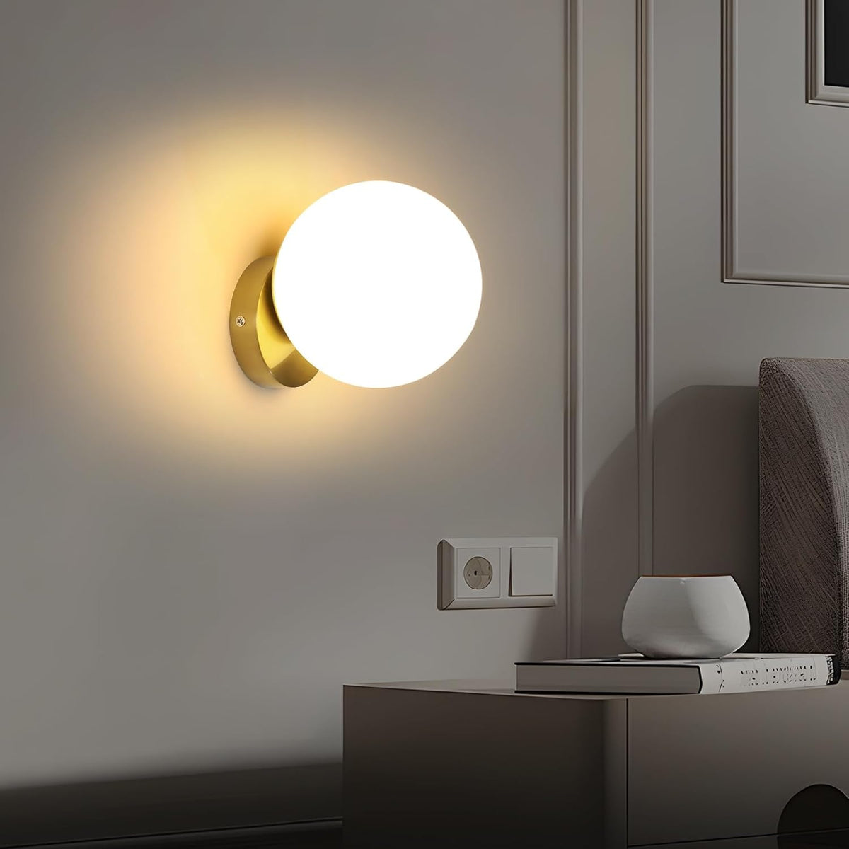 Comely Wandleuchte Innen Gold, Nordic Wandlampe E27 aus Wei? Lampenschirm, Moderne Wandleuchte f¨¹r Schlafzimmer, Wohnzimmer, Esszimmer, Flur