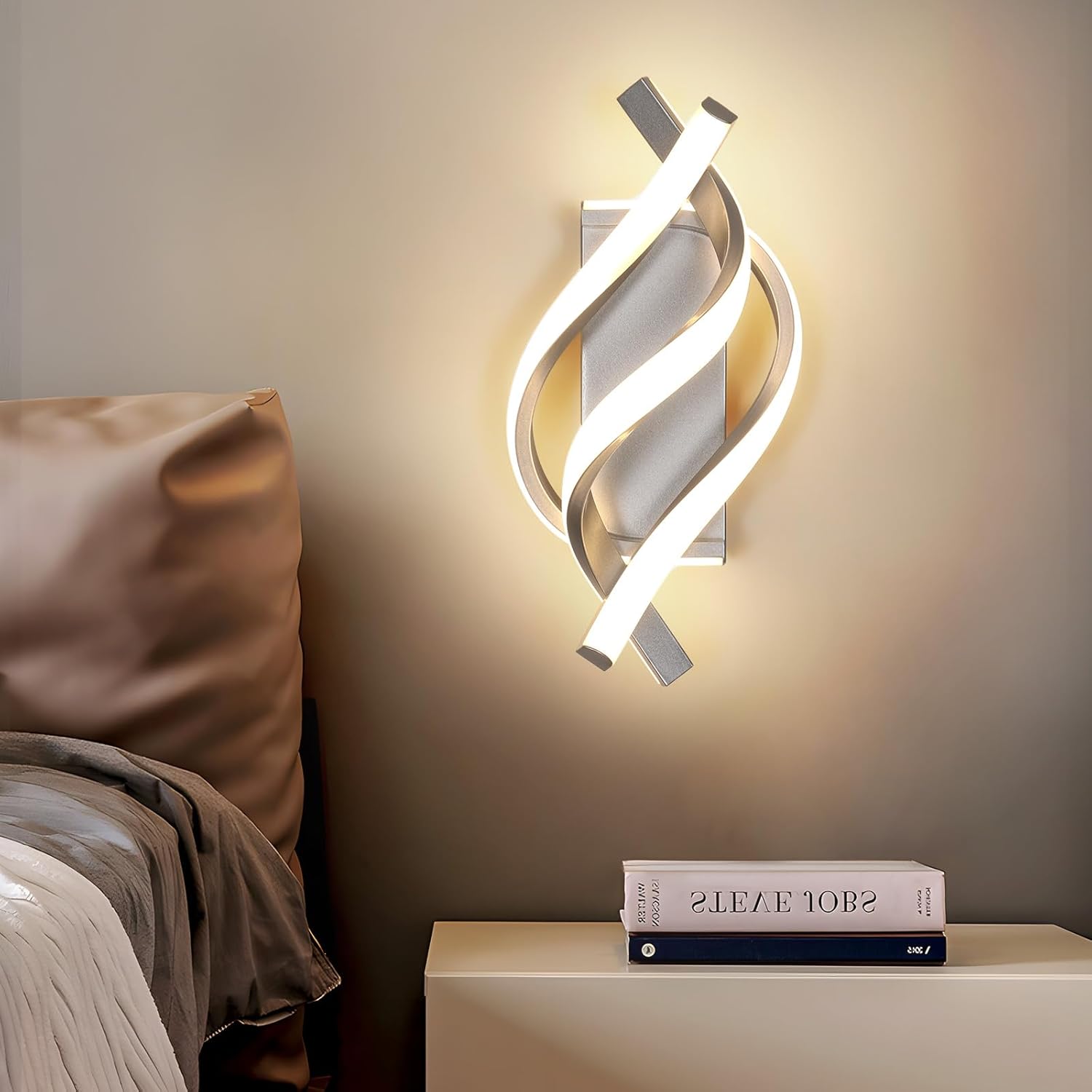 Applique - Telaio in alluminio color argento, luce calda