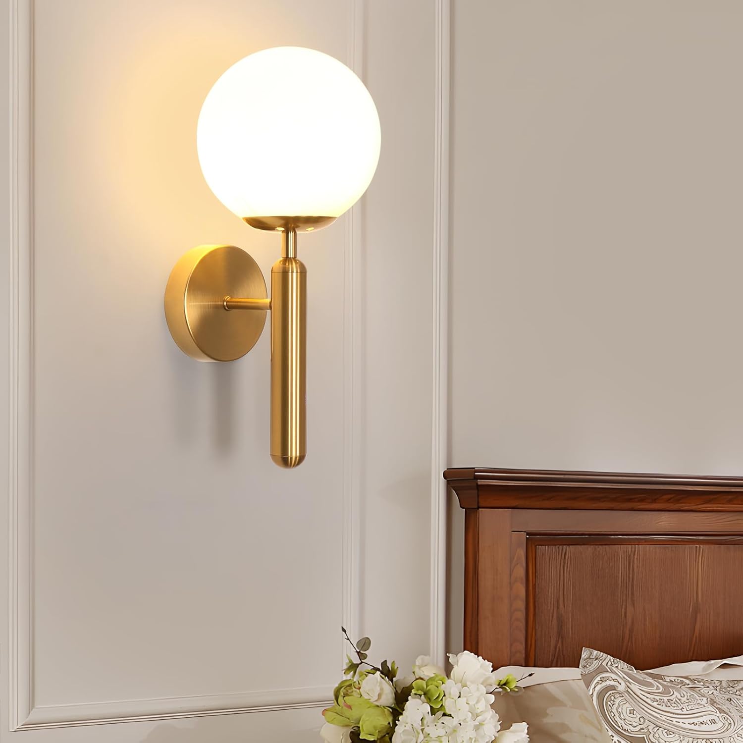 Lampes murales élégantes pour intérieur, appliques E27 avec abat-jour en verre laiteux, finition dorée, luminaires muraux pour chambre, salon, restaurant, cuisine, escalier