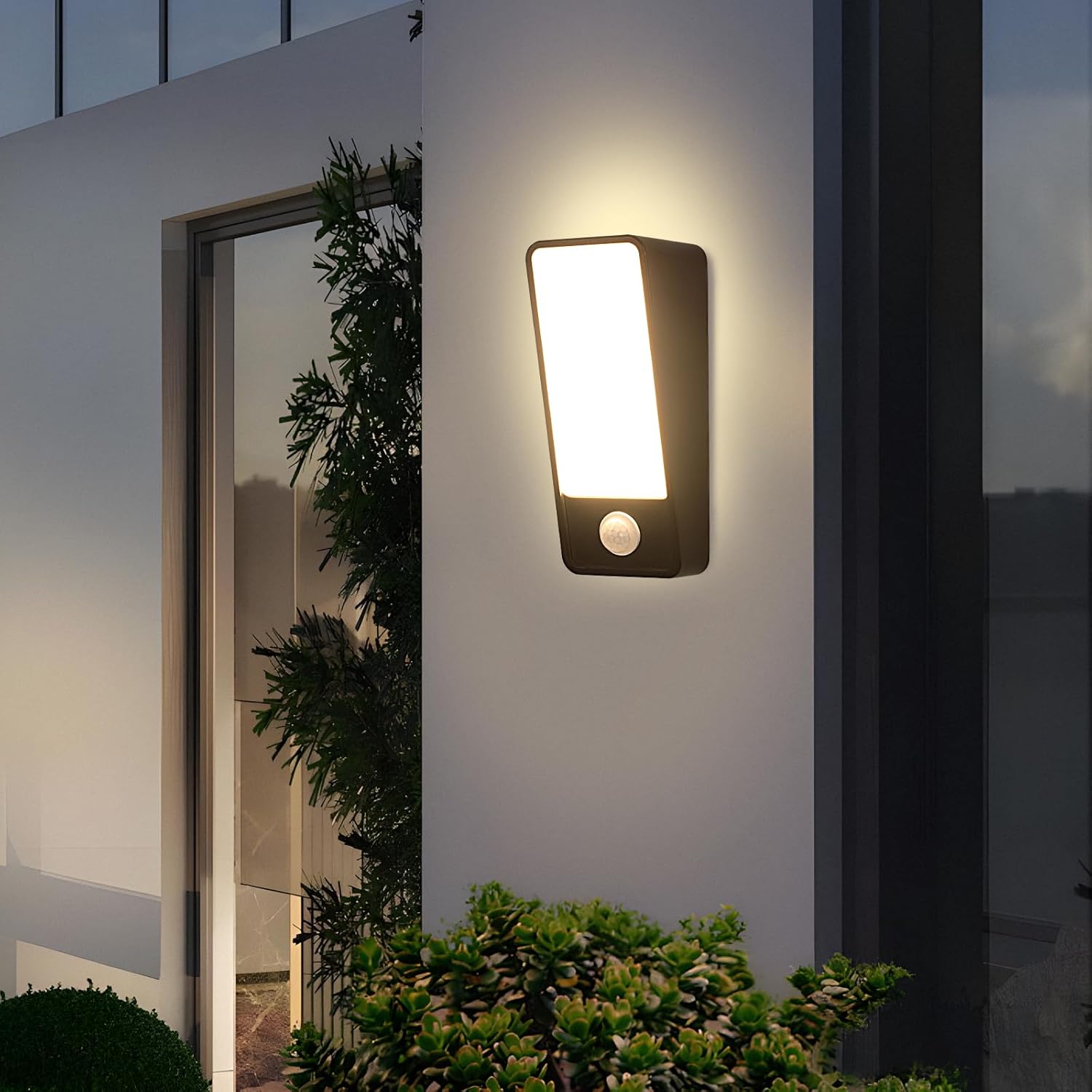 Wall Light - Black Aluminium Frame, Warm Light