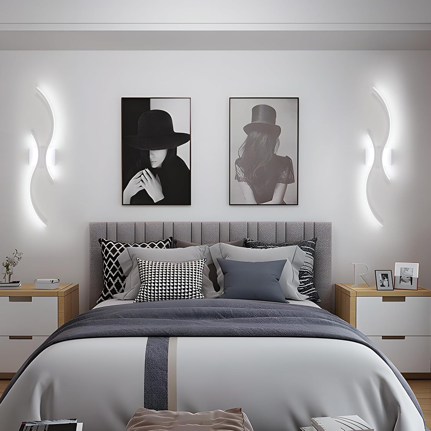 Wall Light - White Aluminium Frame, White Light