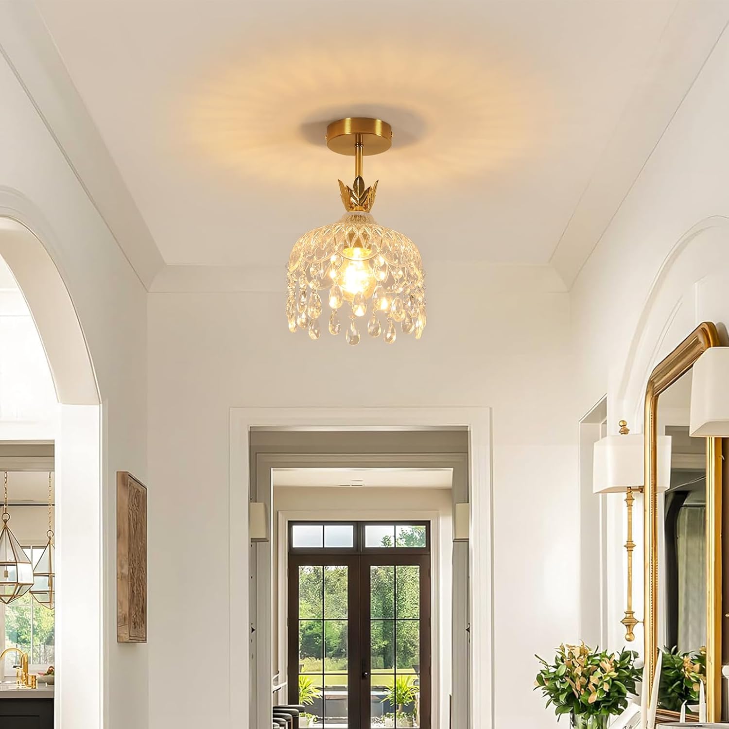 Kronleuchter – Goldglasrahmen, warmes Licht