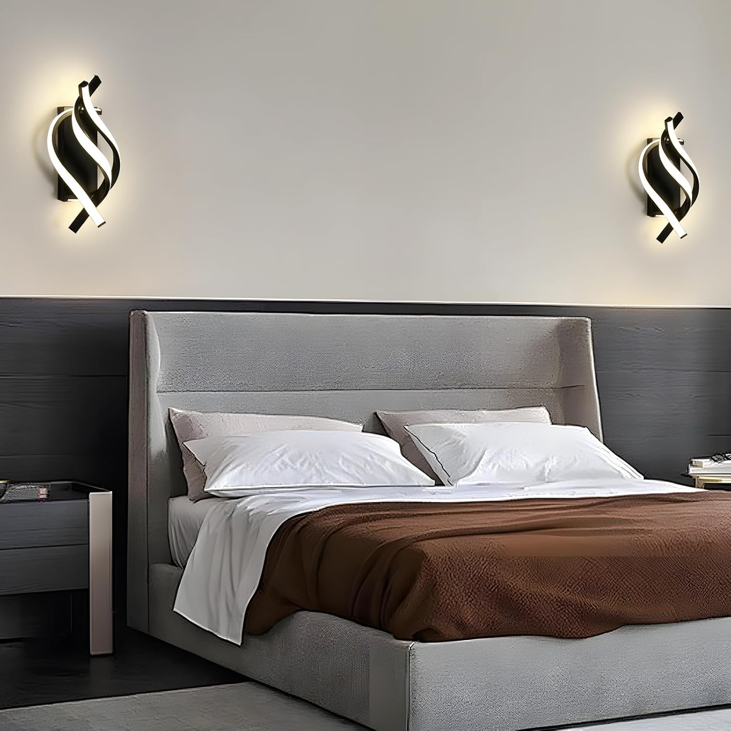 Applique da Parete - Struttura in Alluminio Nero, Luce Naturale