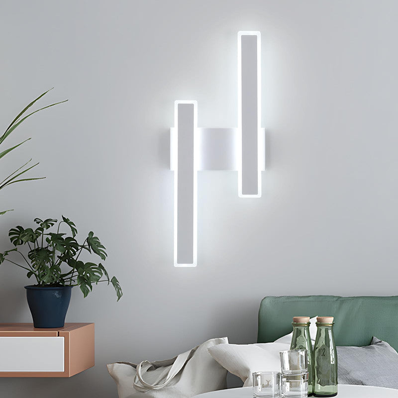 Applique - Cornice in acrilico bianco, luce bianca