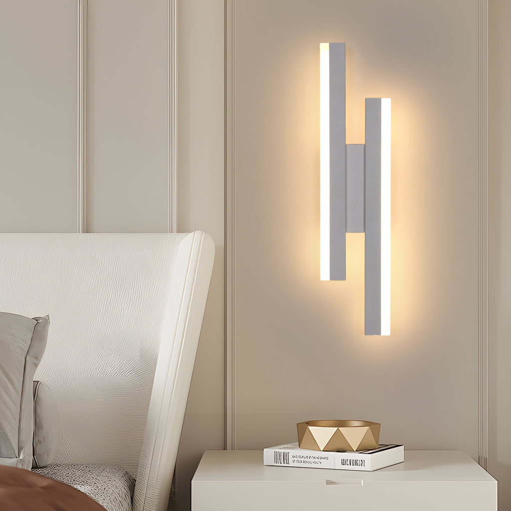 Lampada da parete - Struttura in acrilico bianco, Regolabile